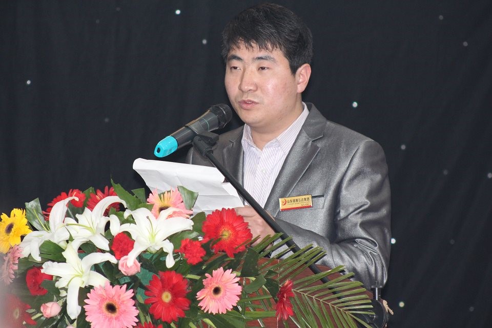 joinUs_staff_head4
